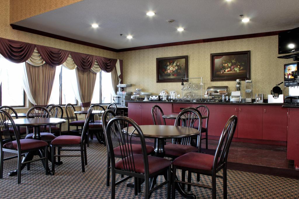Comfort Suites Detroit/Warren Esterno foto